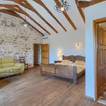 Lamija Будинок відпочинку *