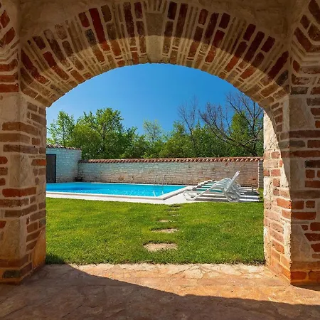 Holiday home Lamija