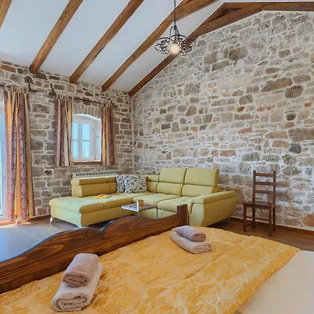 Lamija Holiday home