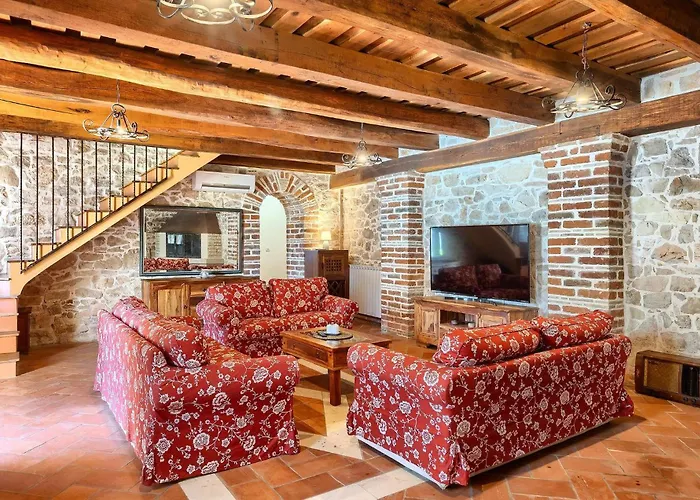 Lamija Σπίτι διακοπών *