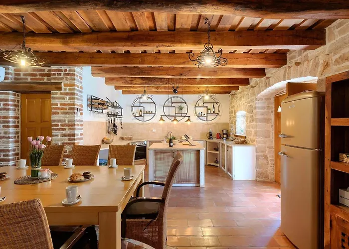Ferienhaus Lamija *
